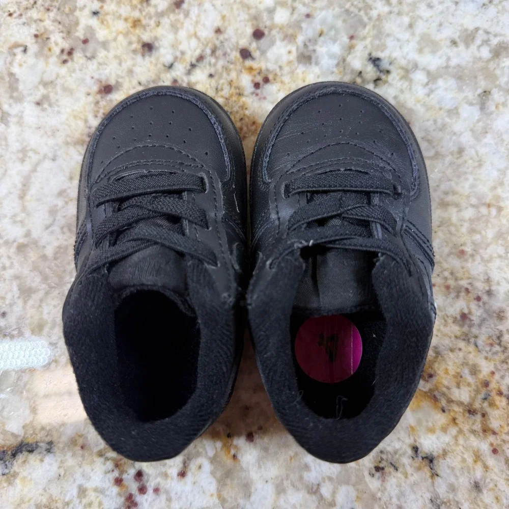 Nike Air Force 1 Crib Triple Black Infant Sneakers CK2201-001 Size 4C
